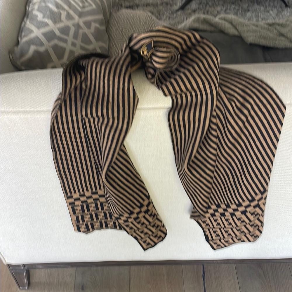 Fendi Black and Tan Striped Scarf - Picture 2 of 4